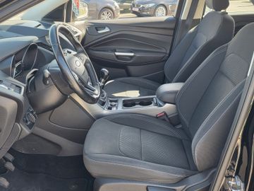 Ford Kuga - 11