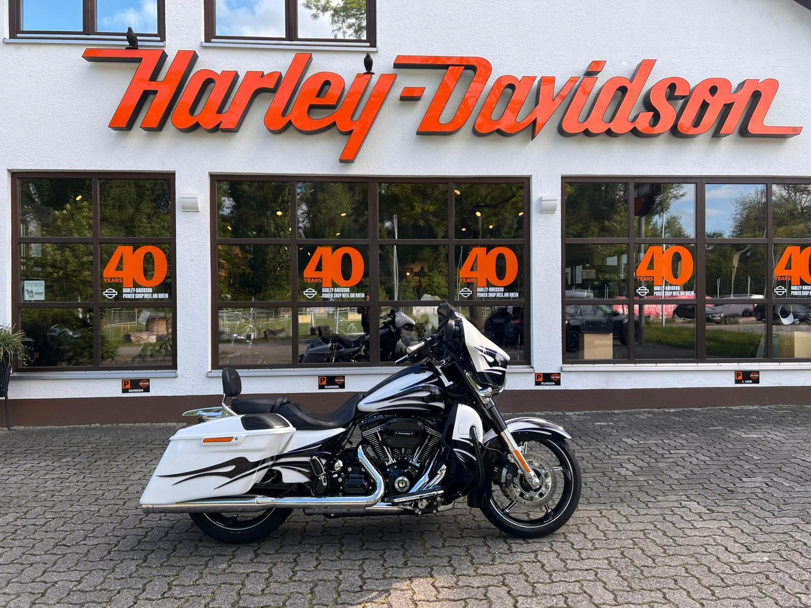 Harley-Davidson Street Glide  CVO