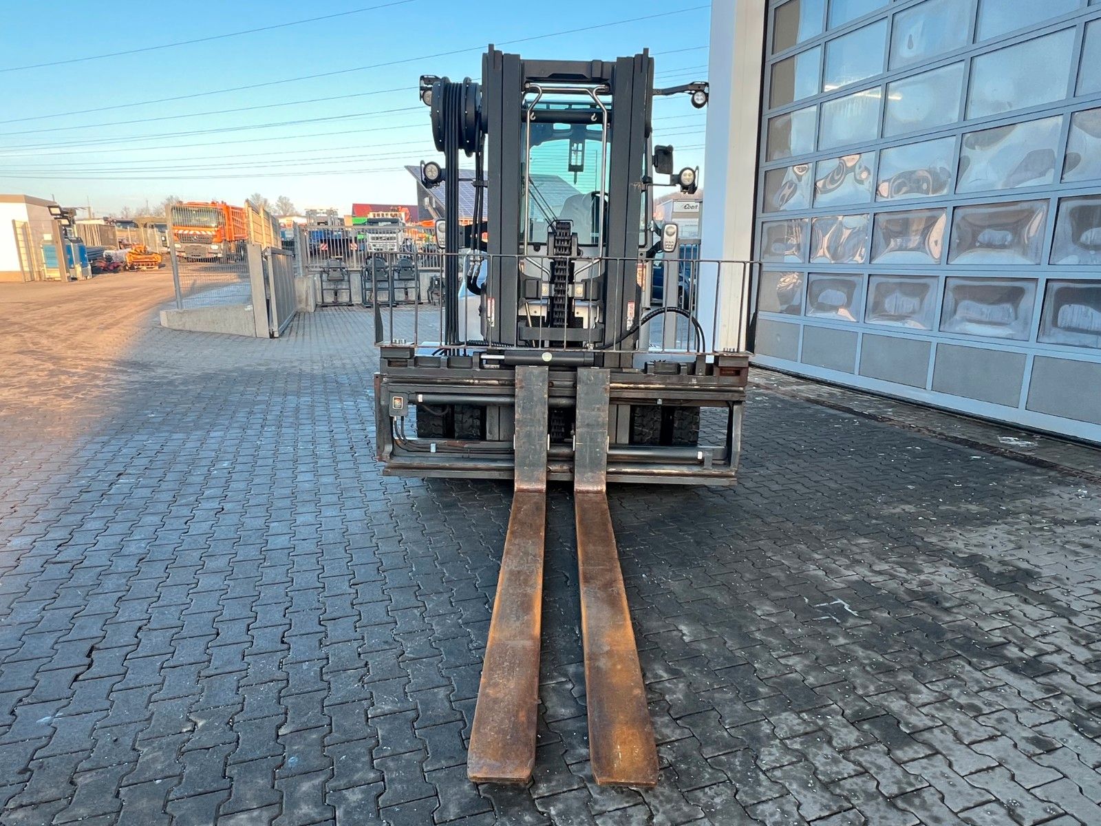 Fahrzeugabbildung Still RX70-80 / Duplex: 4.70m! / Zinkenversteller / SS