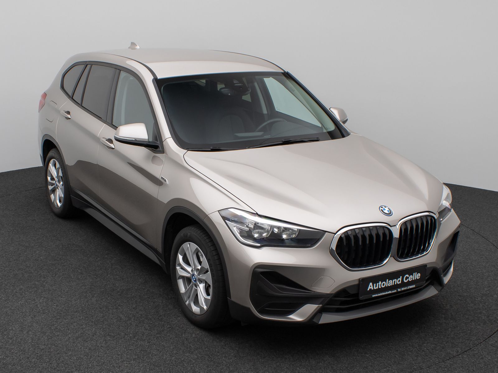Fahrzeugabbildung BMW X1 xD25e  DAB Navi Lordos Geschwindigkeitsreg