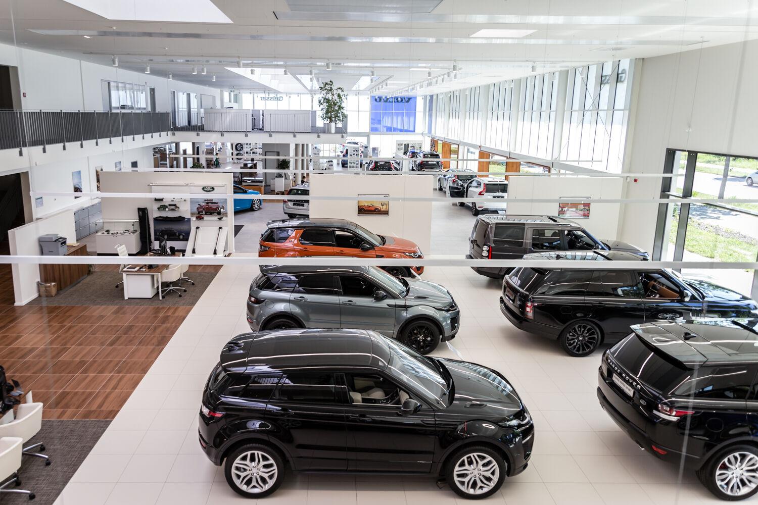 showroom-image-bottom