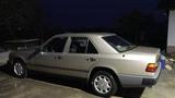 Mercedes-Benz Mercedes w124,260E - Mercedes-Benz 260: W124 260e