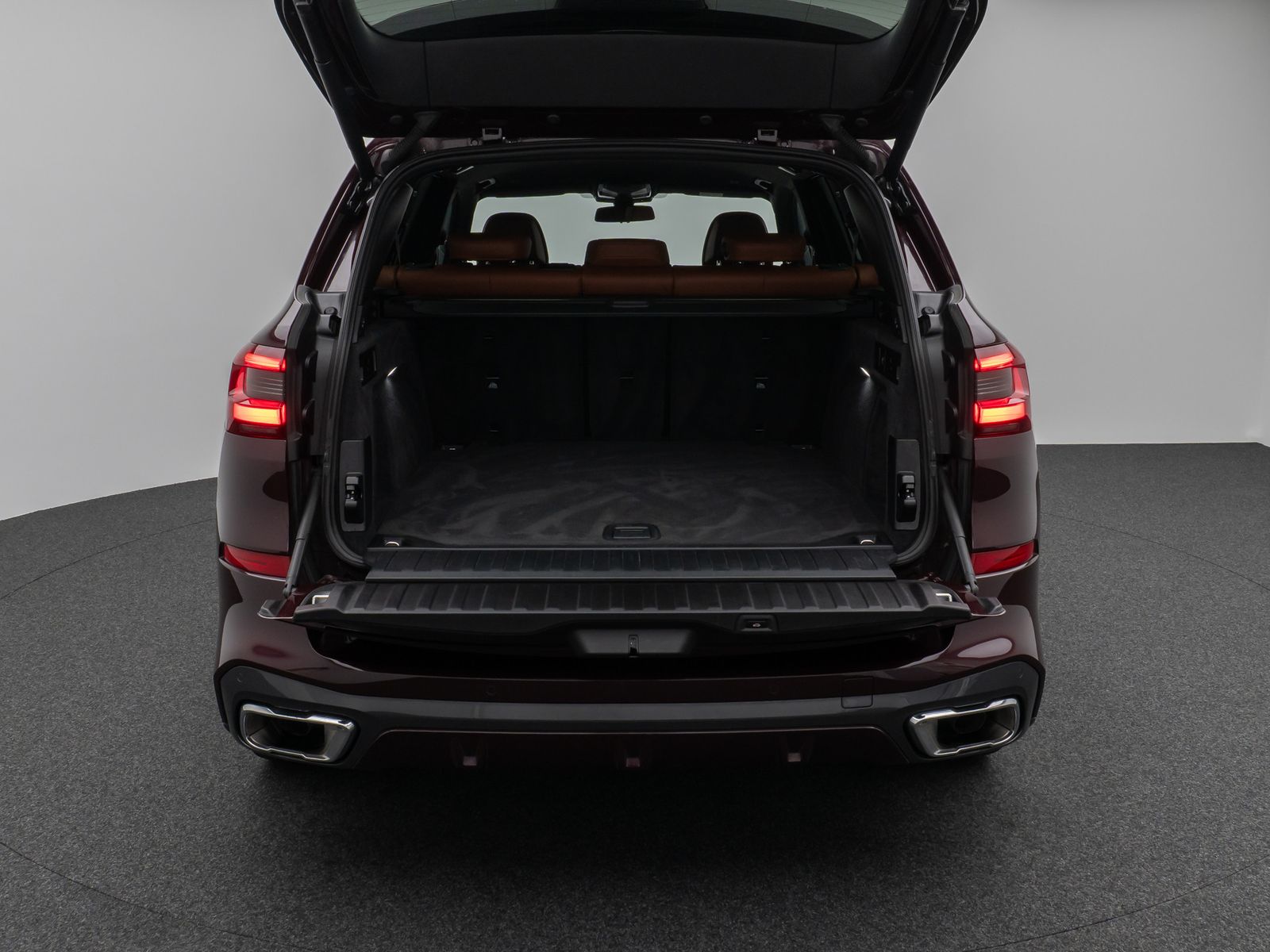 Fahrzeugabbildung BMW X5 xD30d M Sport Kamera Laser HUD DAB HiFi AHK