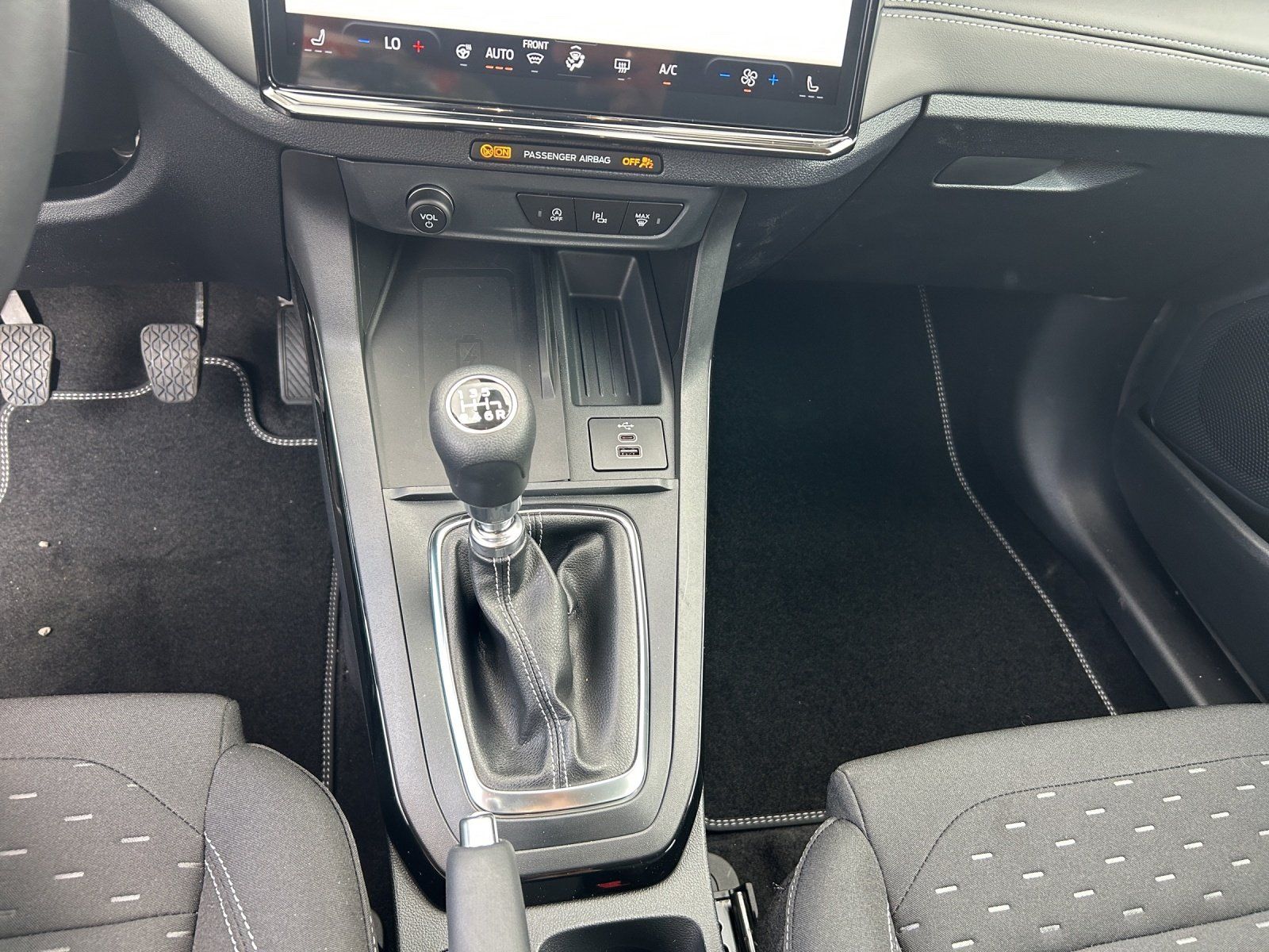 Fahrzeugabbildung Ford Puma 1,0 Ecoboost Titanium