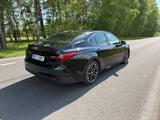 Toyota Camry 2.5 HEV Executive Vollausstattung - Toyota Camry: 2.5