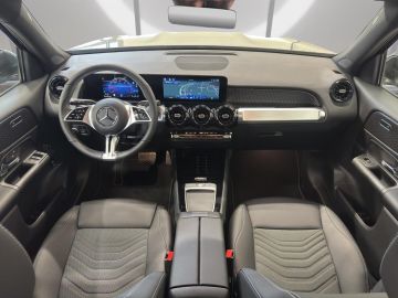 Mercedes GLB 200 - 8