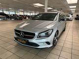 Mercedes-Benz CLA 220 4Matic 7G-DTC/LED/LEDER/KAMERA/KEYLESS - Mercedes-Benz CLA 220 mit Benzin-Antrieb: Automatik