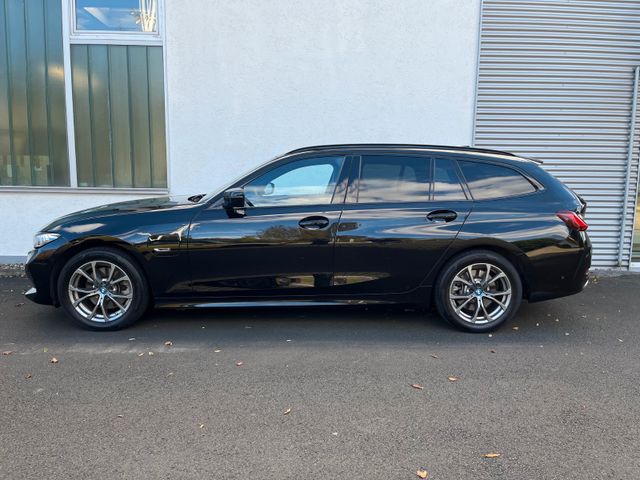 BMW 330 e xDrive Touring Ahk Head-Up Sportsitze TOP