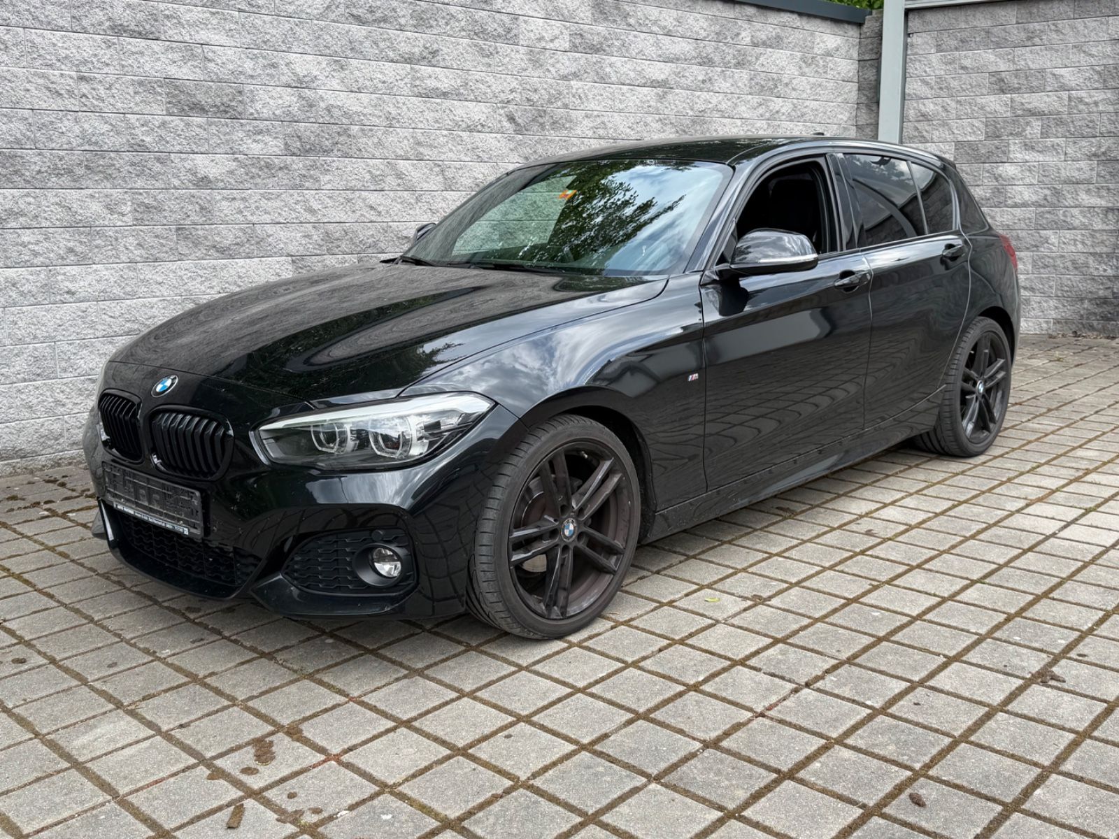 BMW 118i Edition M Sport Shadow