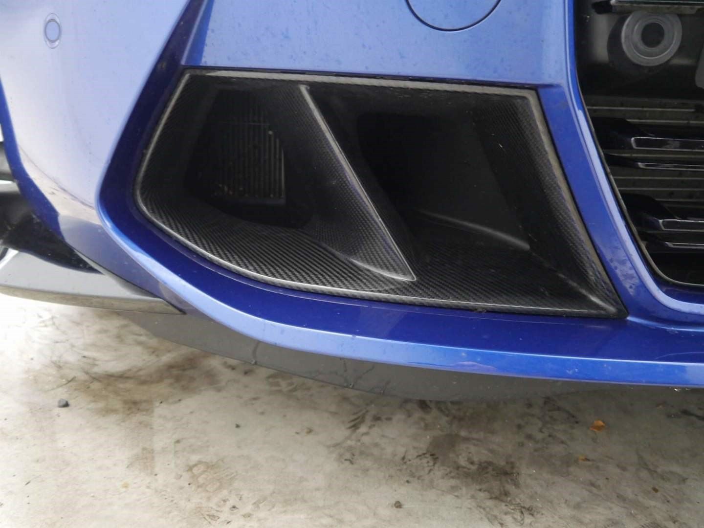 Fahrzeugabbildung BMW M3 Competition |Carbon Schalensitze |HK Surround