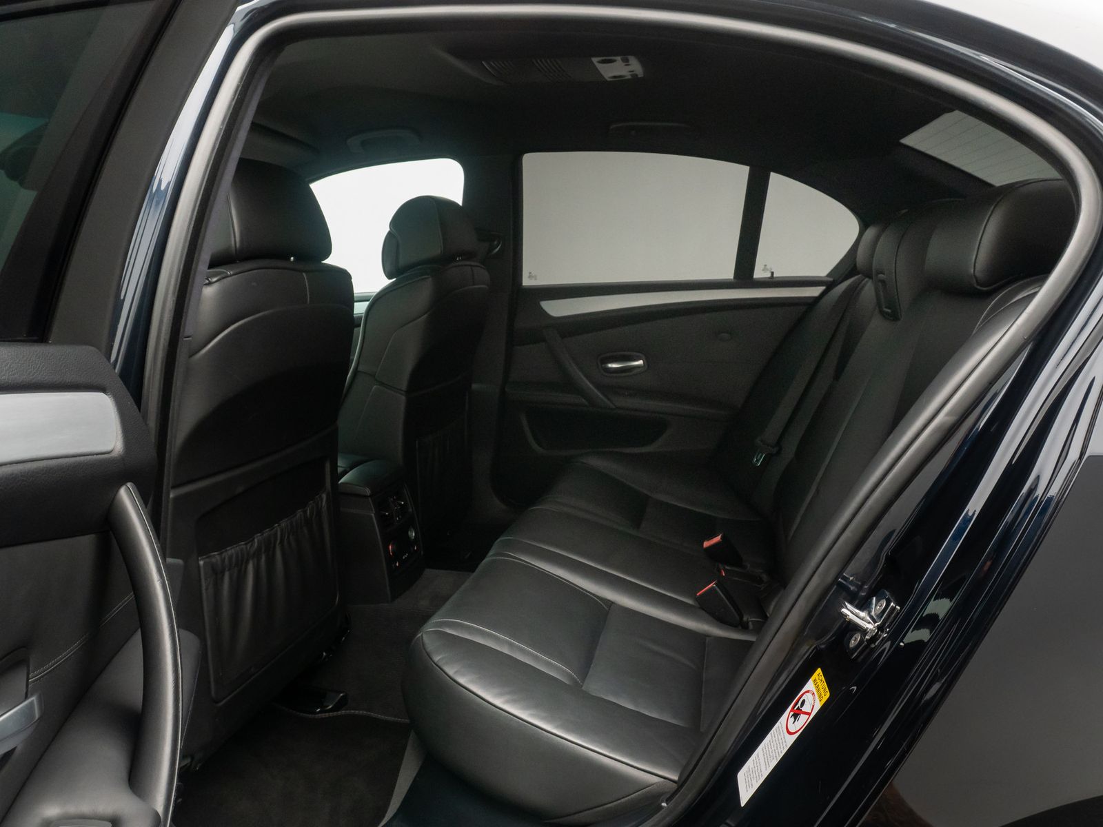 Fahrzeugabbildung BMW 530i M Sport Xenon NaviPro AHK HiFi Memory Leder