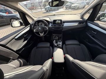 BMW 218 Gran Tourer - 10