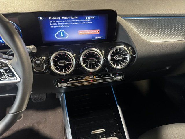 Mercedes-Benz EQA 300 Progressive 4M AHK 360° Ambi LED PTS Tot foto 6