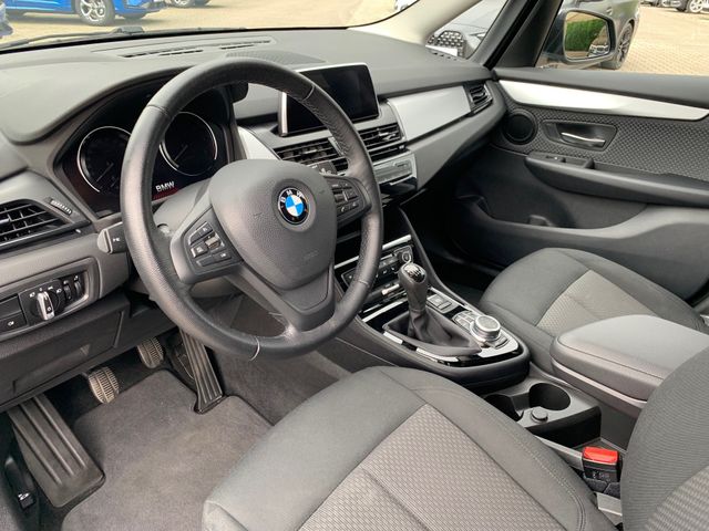 Fahrzeugabbildung BMW 218d Gran Tourer Advantage+LED+Navi+Kamera+AHK