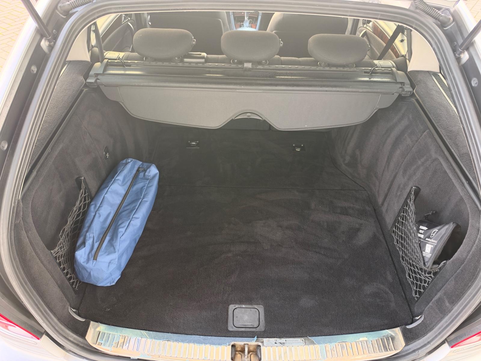 Mercedes-Benz C220 2005 — photo 18