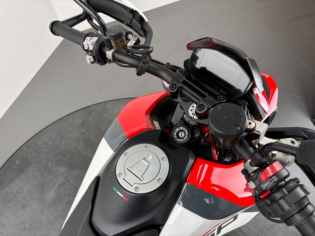 Fahrzeugabbildung Ducati HYPERMOTARD 950 SP E5 *1.HAND *TOP-ZUSTAND