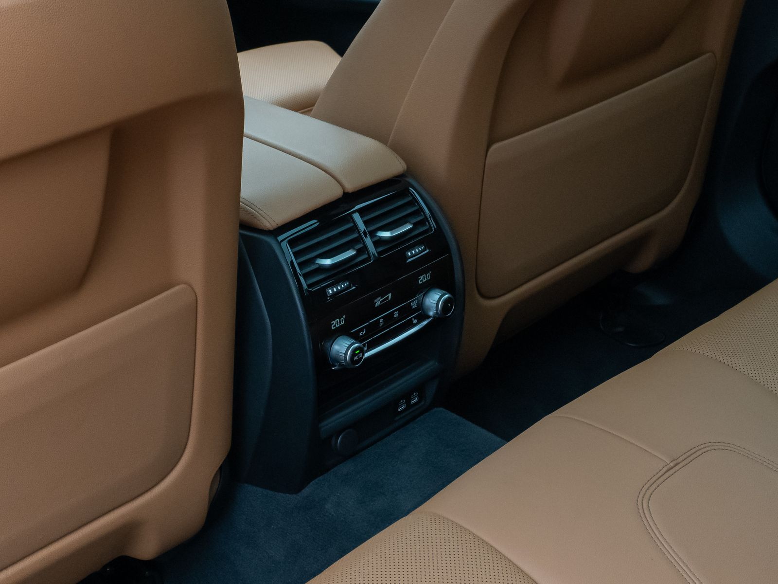 Fahrzeugabbildung BMW 530e  xD Panorama 360°Lenkrhz DAB HiFi AHK Sport