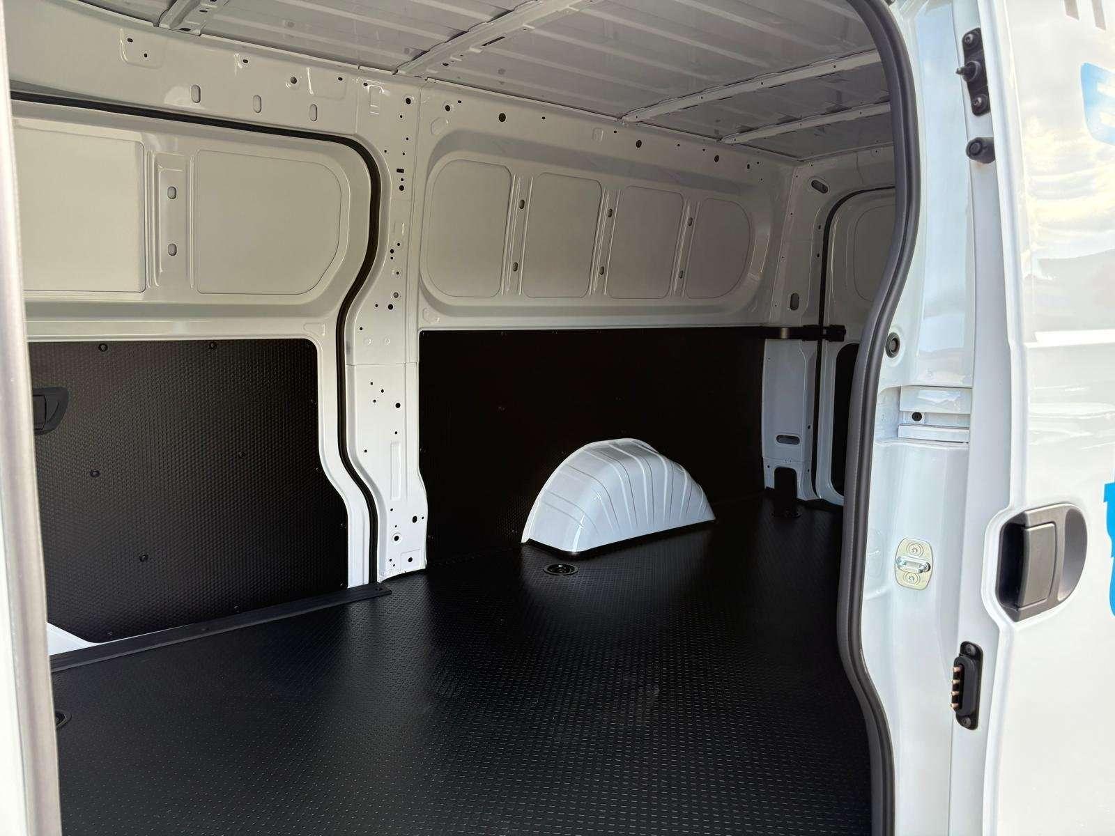 Maxus Others E Deliver 5 L2H1 AT FWD 64Kwh
