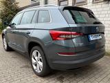 Skoda Kodiaq 2.0 TSI DSG 4x4 Pano/7Sitz/S-heft/AHK - Skoda Kodiaq: Von Privat