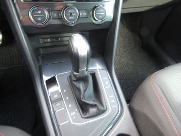 Volkswagen Tiguan - 12