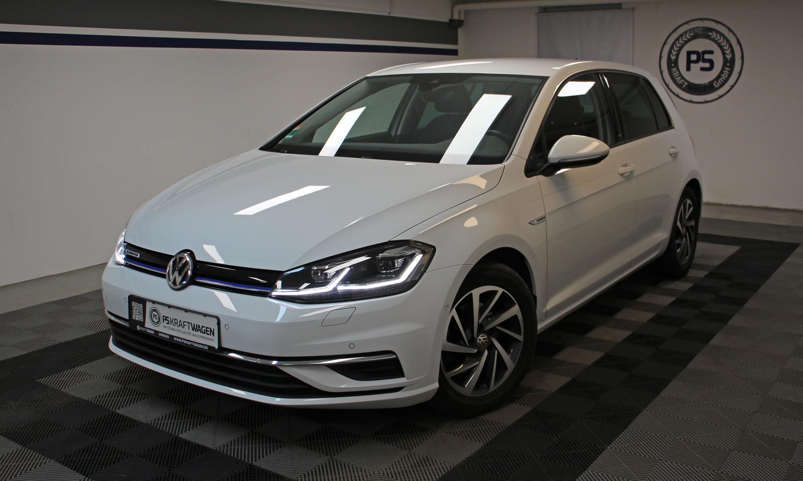 Volkswagen Golf VII 1.5 TSI DSG KAMERA ACC S.HEFT SHZ 1HAND
