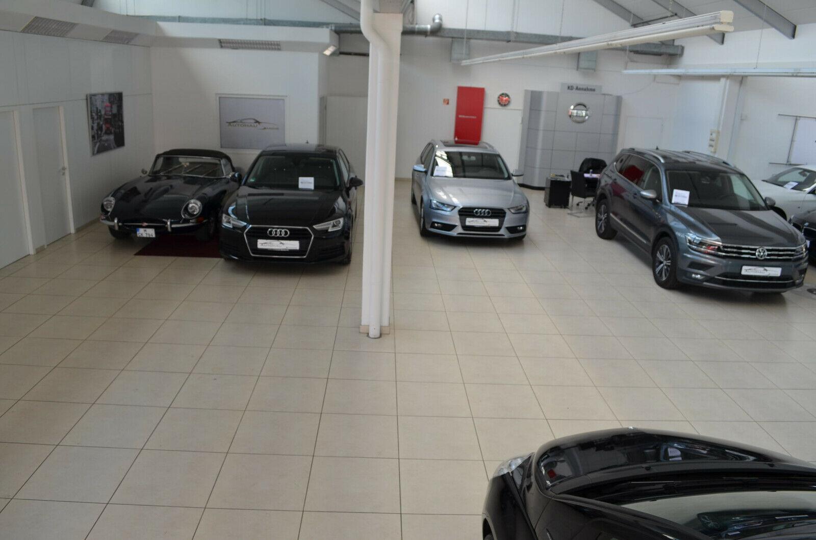 showroom-image-bottom