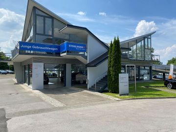 showroom-image-main