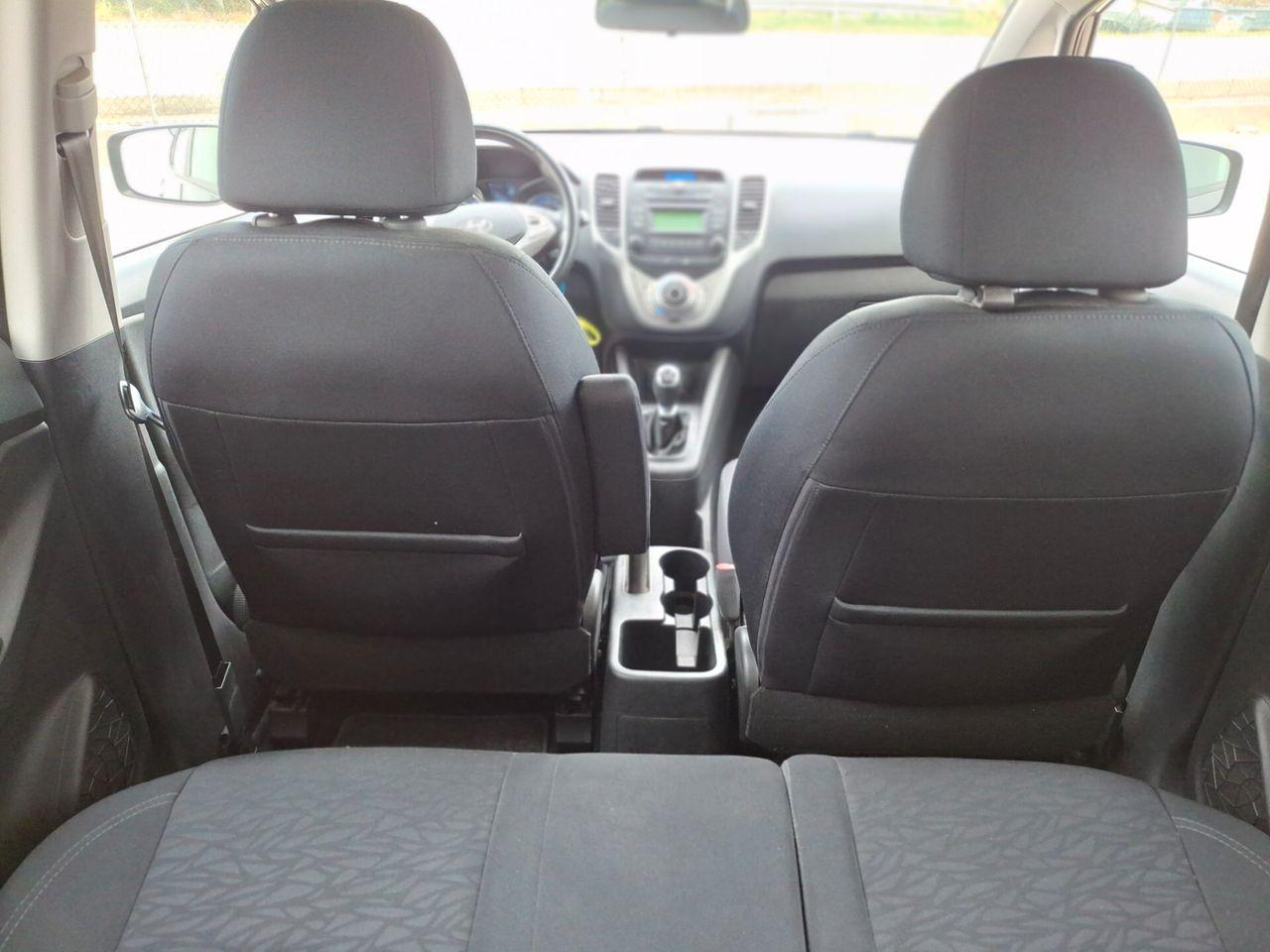Hyundai ix20 2014 — photo 13