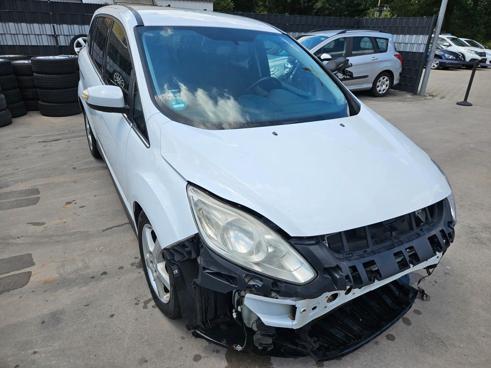 Ford Grand C-MAX 2012 — photo 6