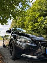 Volvo V40 D3 /Scheckheft*Vollausst*Bremsen/Service Neu - Volvo V40 in Bochum
