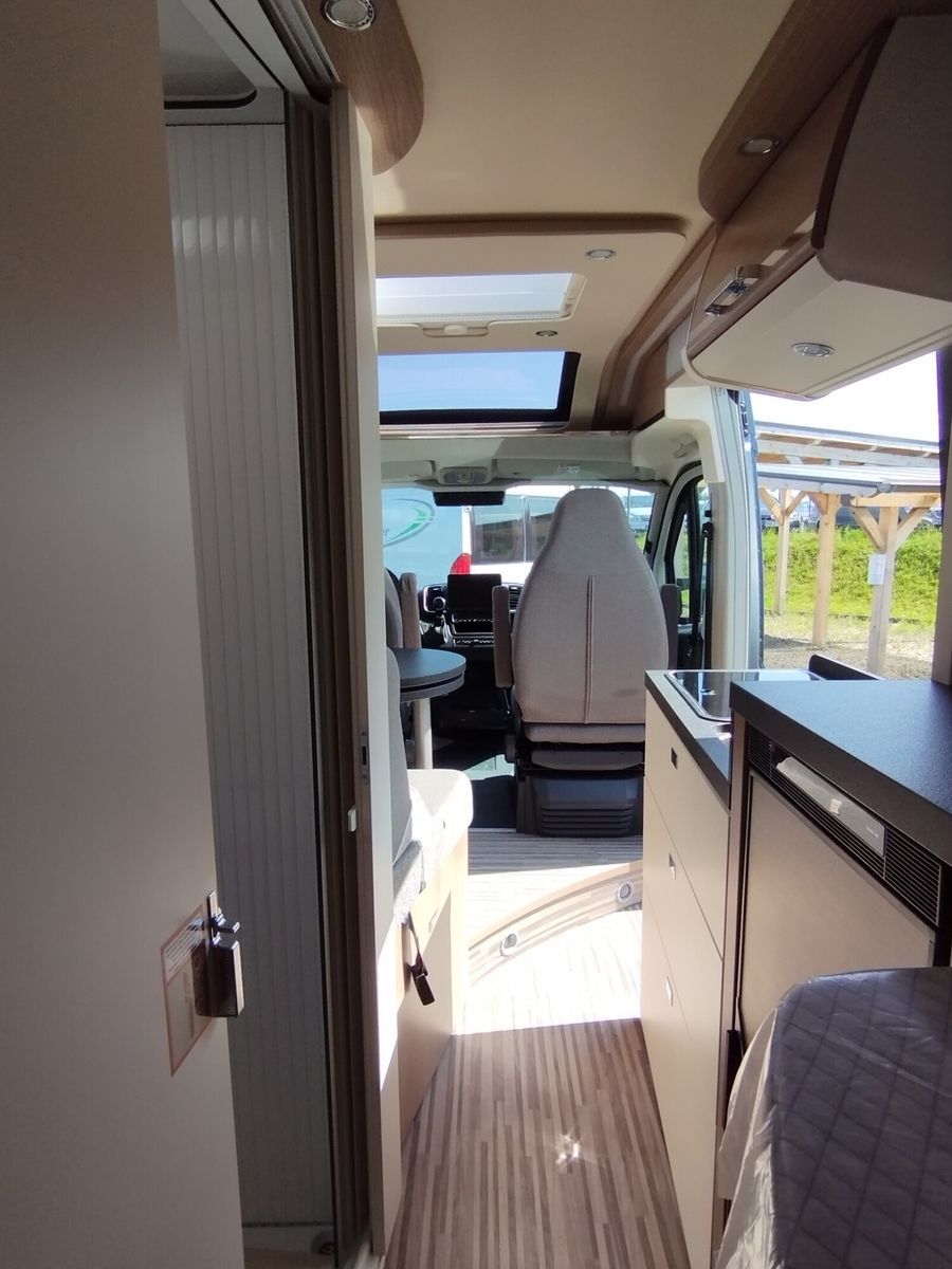 Fahrzeugabbildung Malibu Van diversity 640 LE K GT Skyview Dachklima gesc