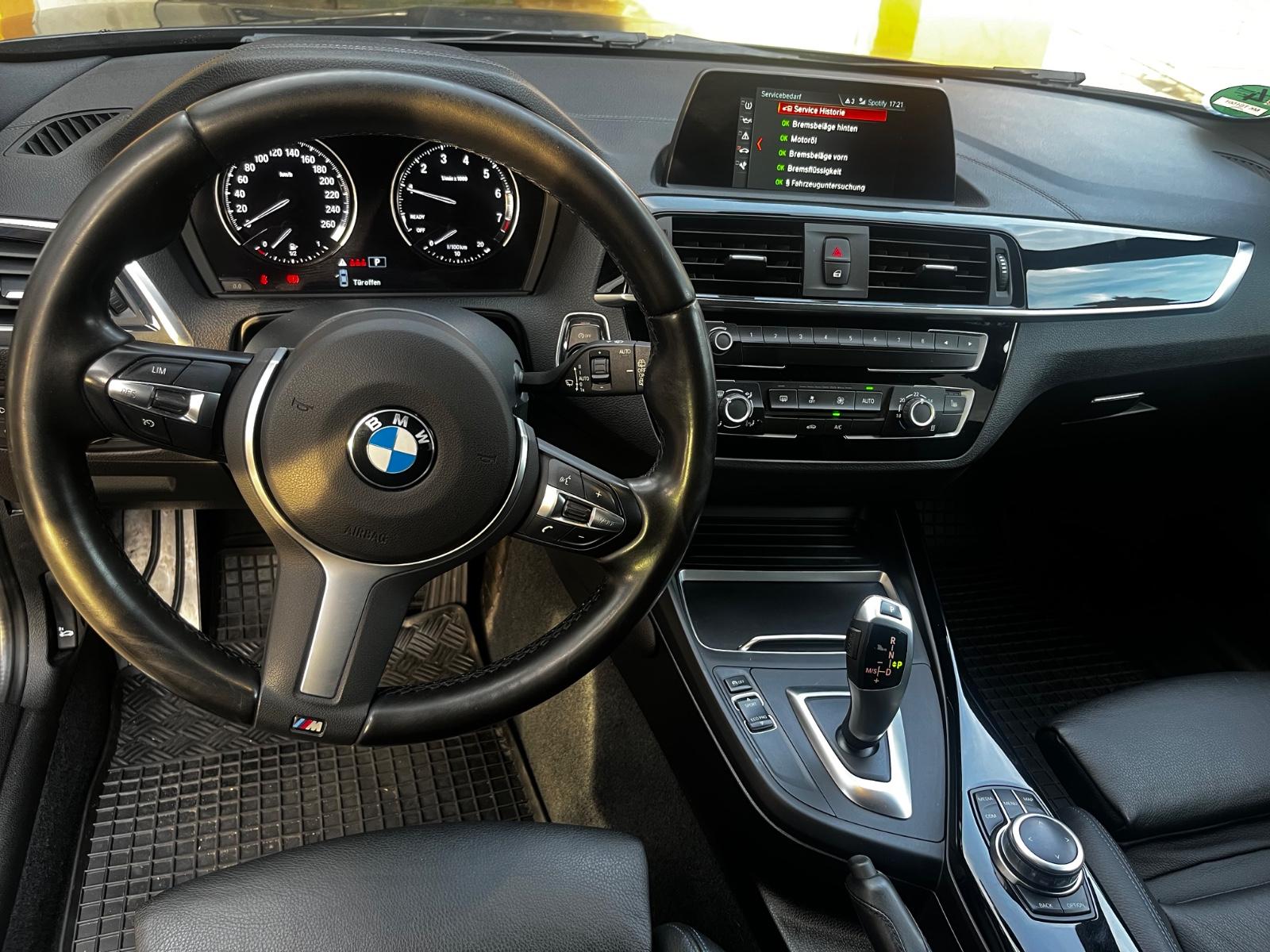 BMW 120i Edition M Sport Shadow Line