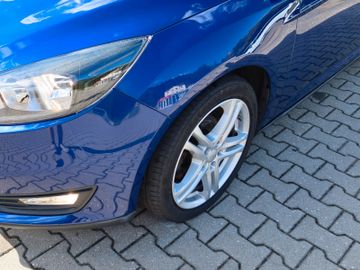 Ford Focus - 9
