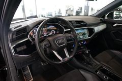 AUDI Q3 40 TFSI quattro S line | MMI Navi | Matrix AUDI Q3 40 TFSI quattro S line | MMI Navi | Matrix
