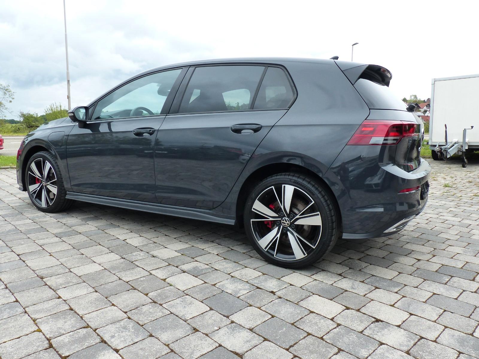 Volkswagen Golf VIII GTE eHybrid 2.Hd ufrei Service neu 19%