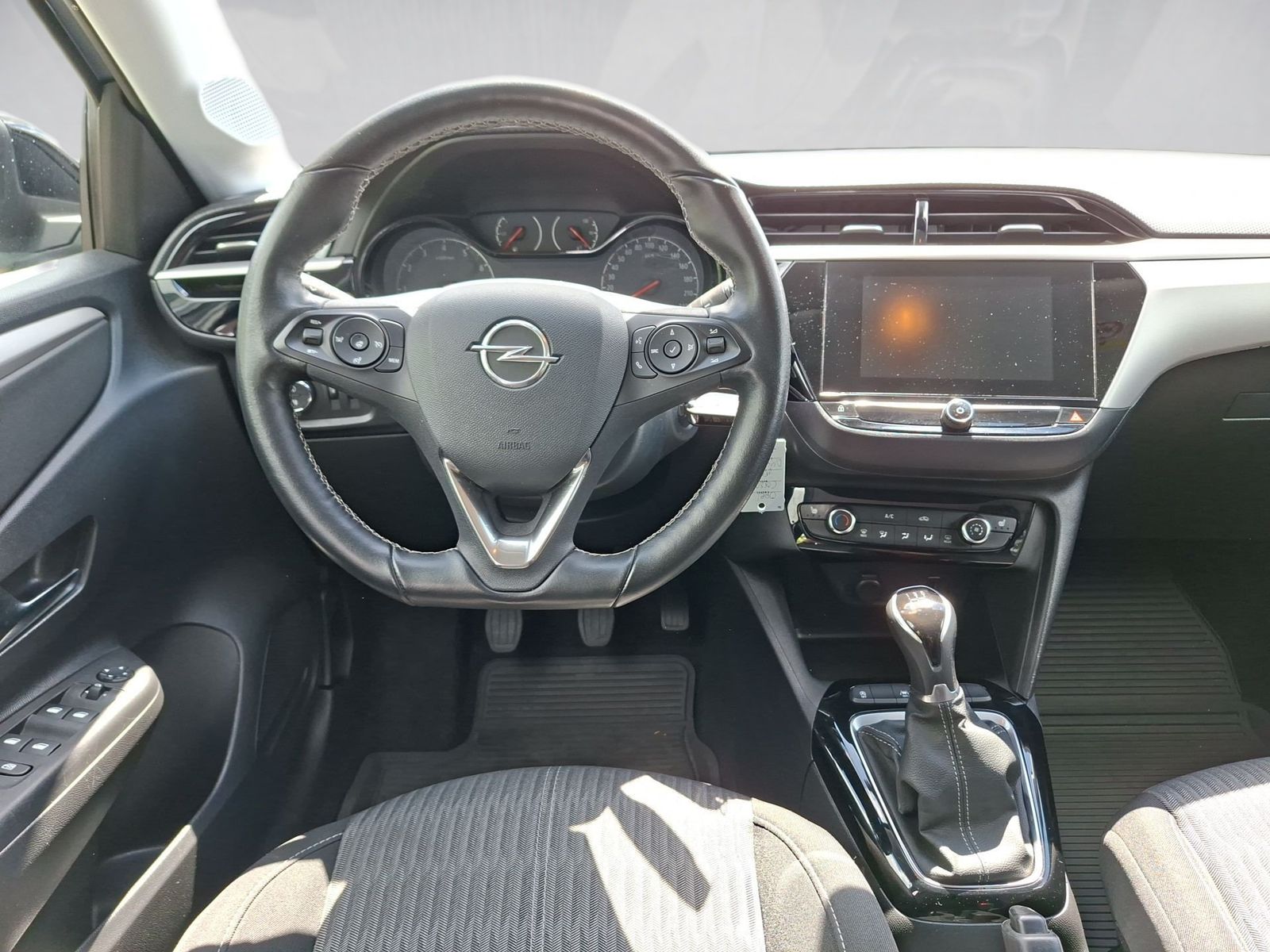 Fahrzeugabbildung Opel Corsa F 1.2 Edition LED,Navi,SHZ,Kam.,PDC,FLA,LM