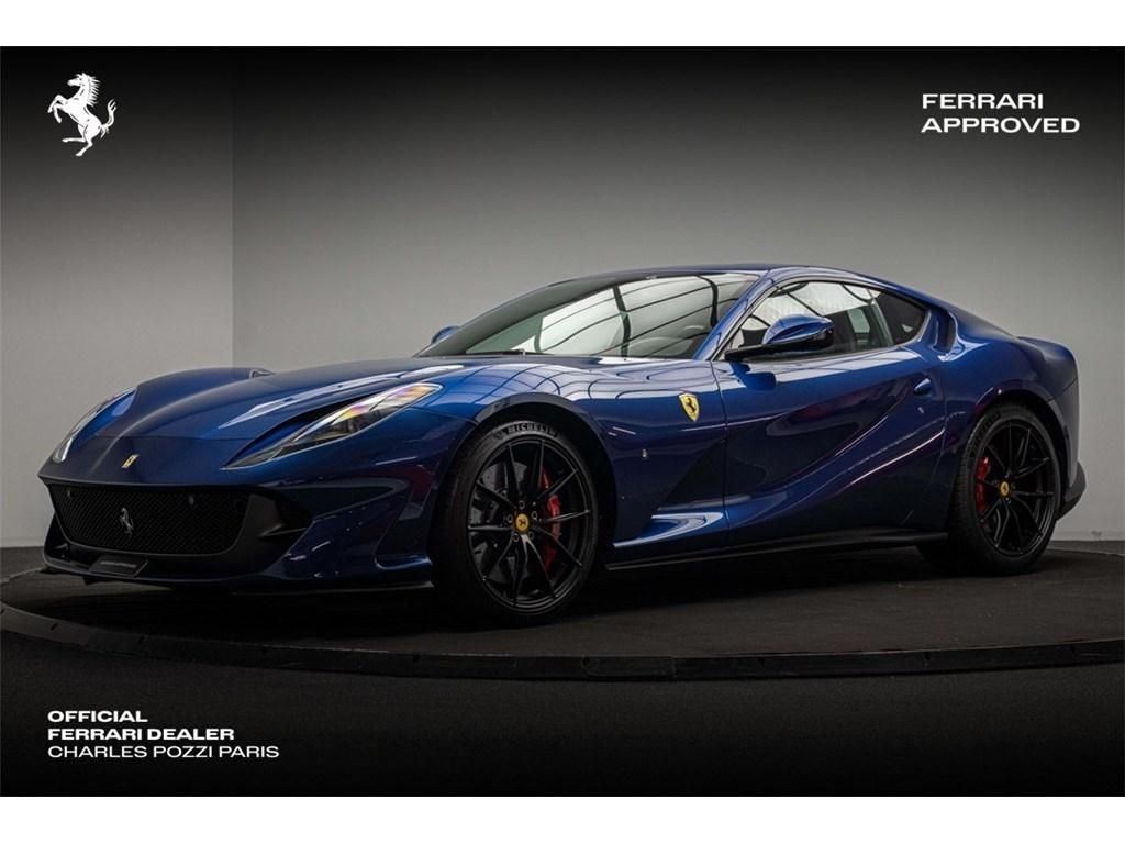 FERRARI 812