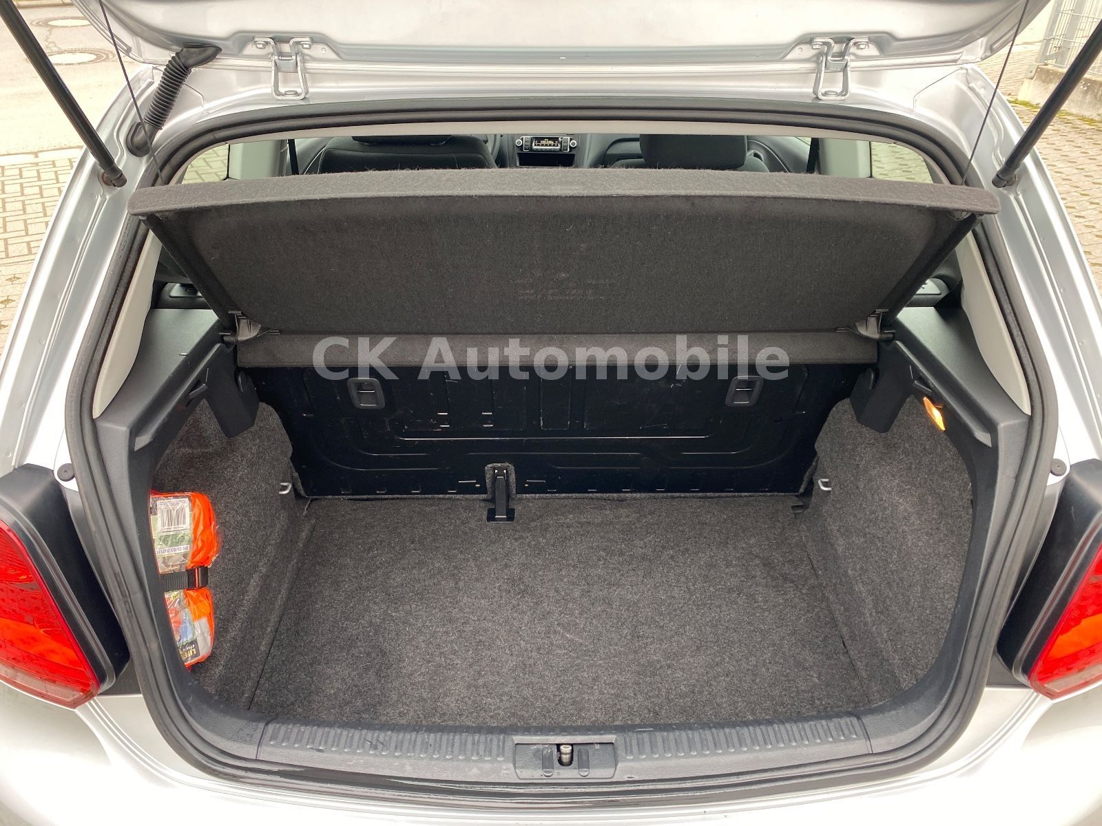 Fahrzeugabbildung Volkswagen Polo V 1.2 Trendline 3-trg./Klimaanlage