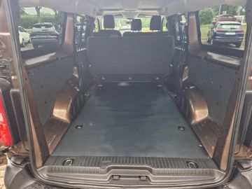 Bild 8 Opel Vivaro Zafira Kombi L