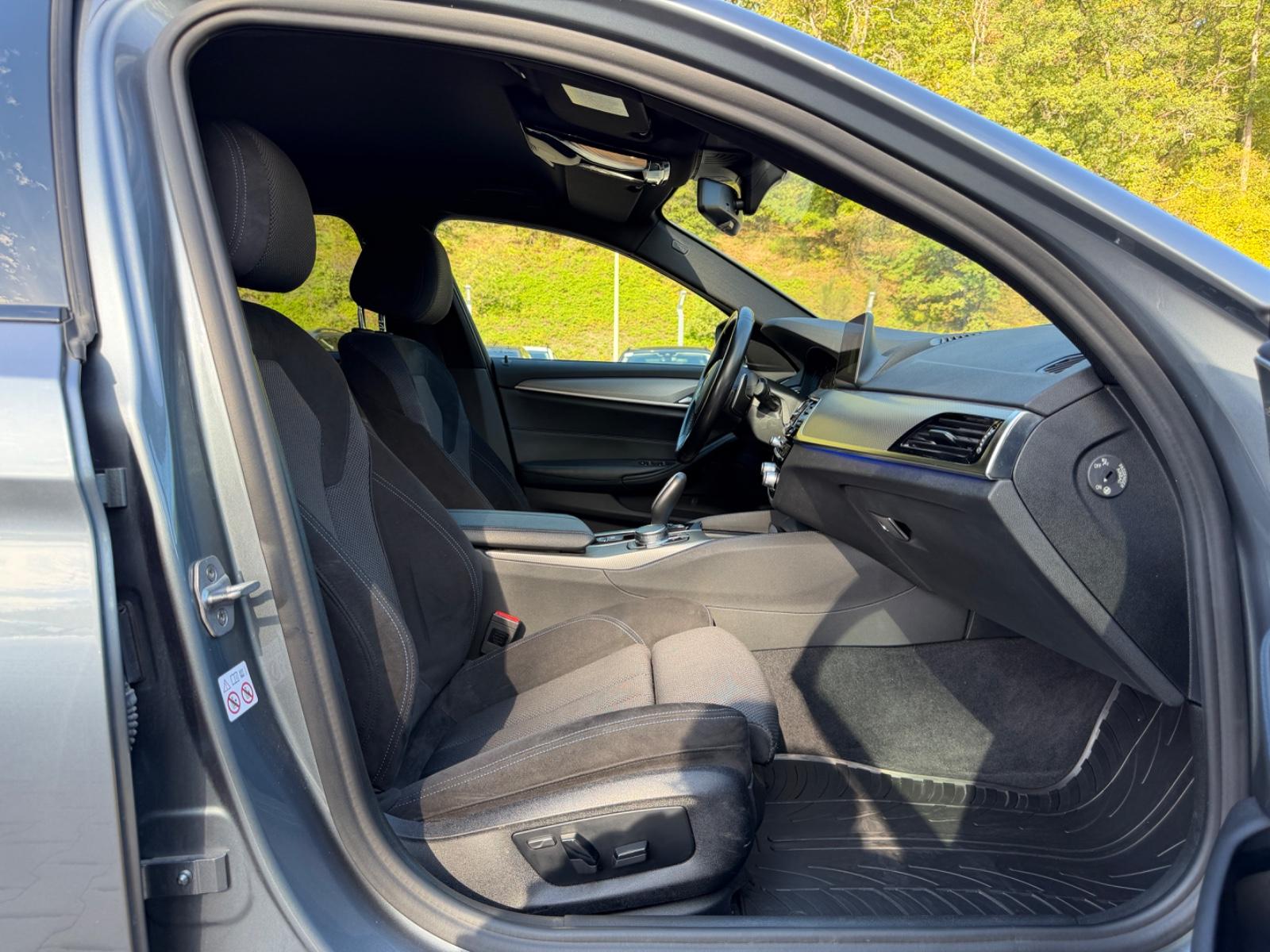 BMW 520 5 Touring 520 d M Sport/HUP/360*/ACC