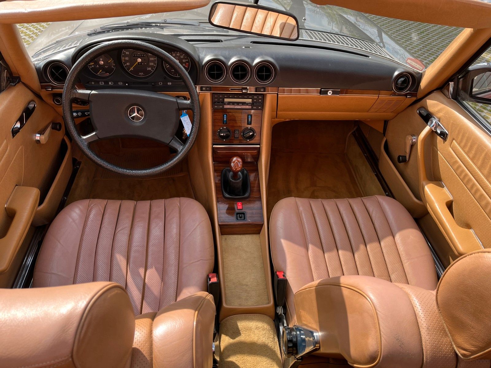 Fahrzeugabbildung Mercedes-Benz 280 SL
