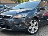 Ford Focus Lim. Titanium*8-Fachbereift*Klima*5-Türer - Ford Focus: Türer