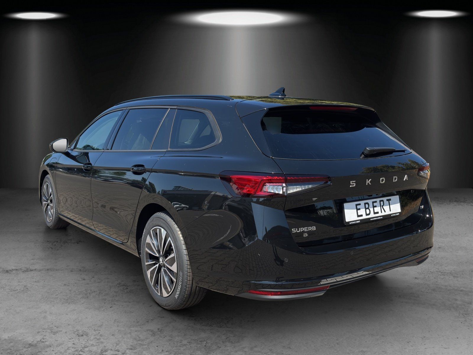 Fahrzeugabbildung SKODA Superb Combi Selection 1,5 TSI iV 150 kW DSG