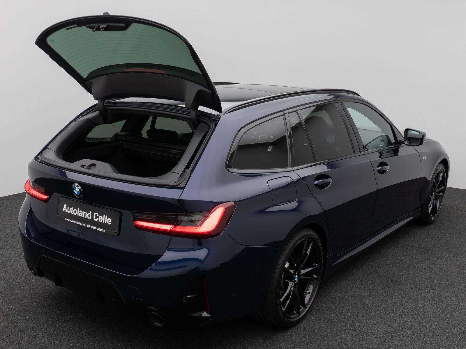 Fahrzeugabbildung BMW 320i M SportPro Panorama Kamera DAB HiFi Stop&Go