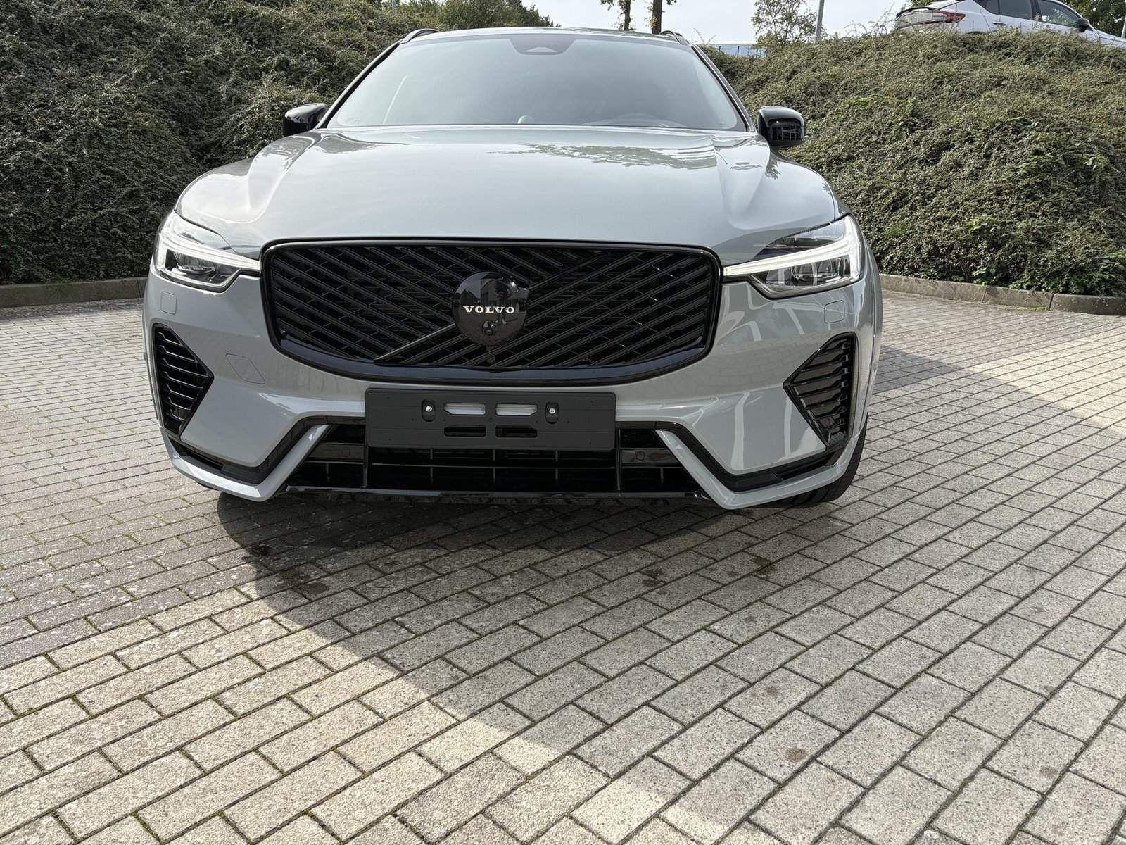 Volvo XC60 Black Edition T8 AWD Plug-in Hybrid imagem 2