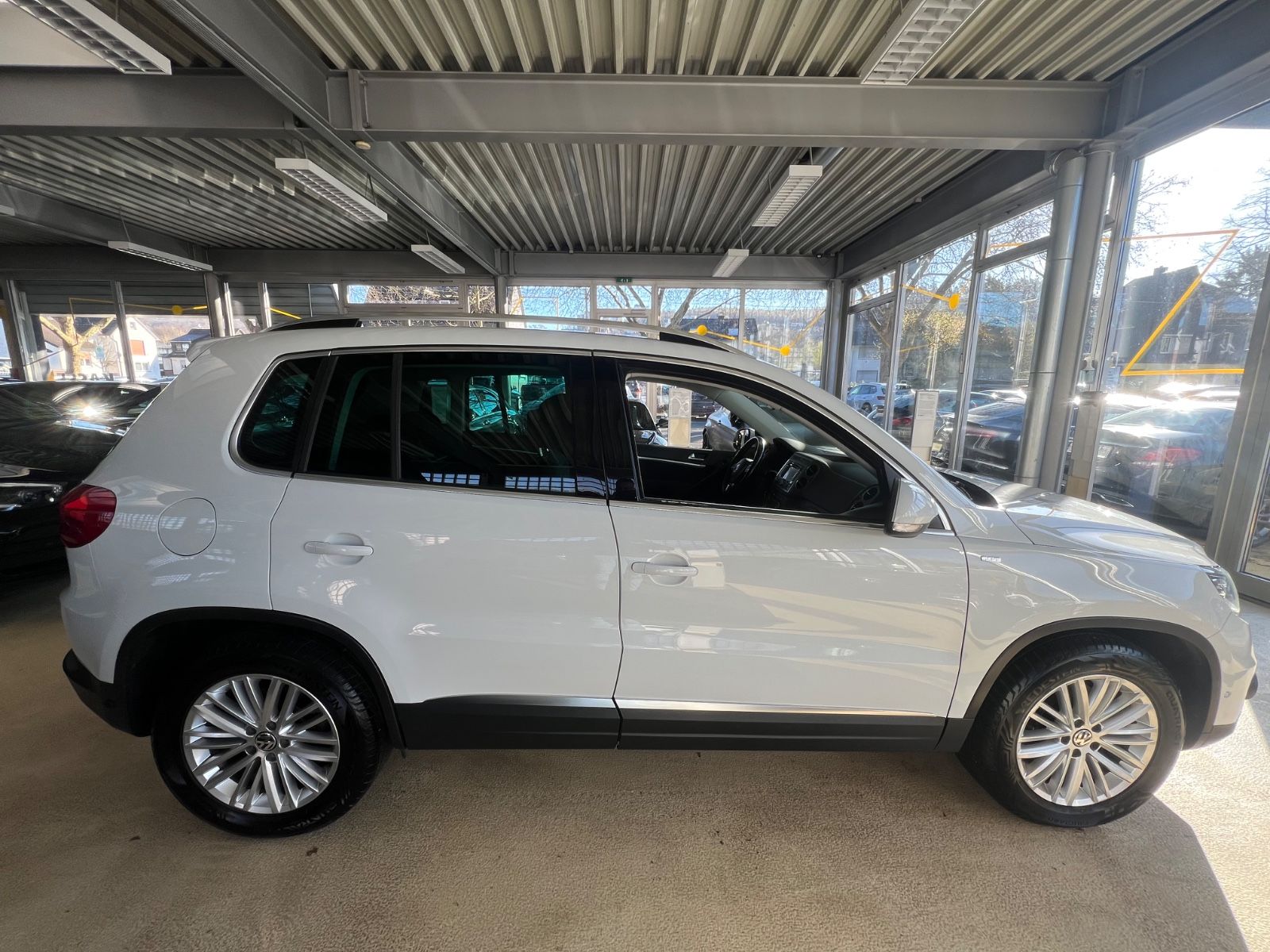 Fahrzeugabbildung Volkswagen Tiguan Cup Sport & Style DSG