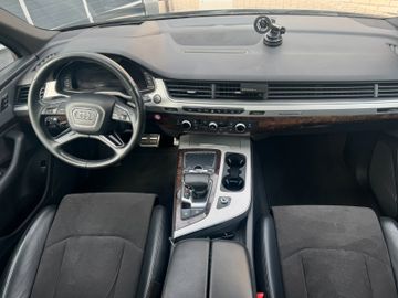 Audi Q7 - 10