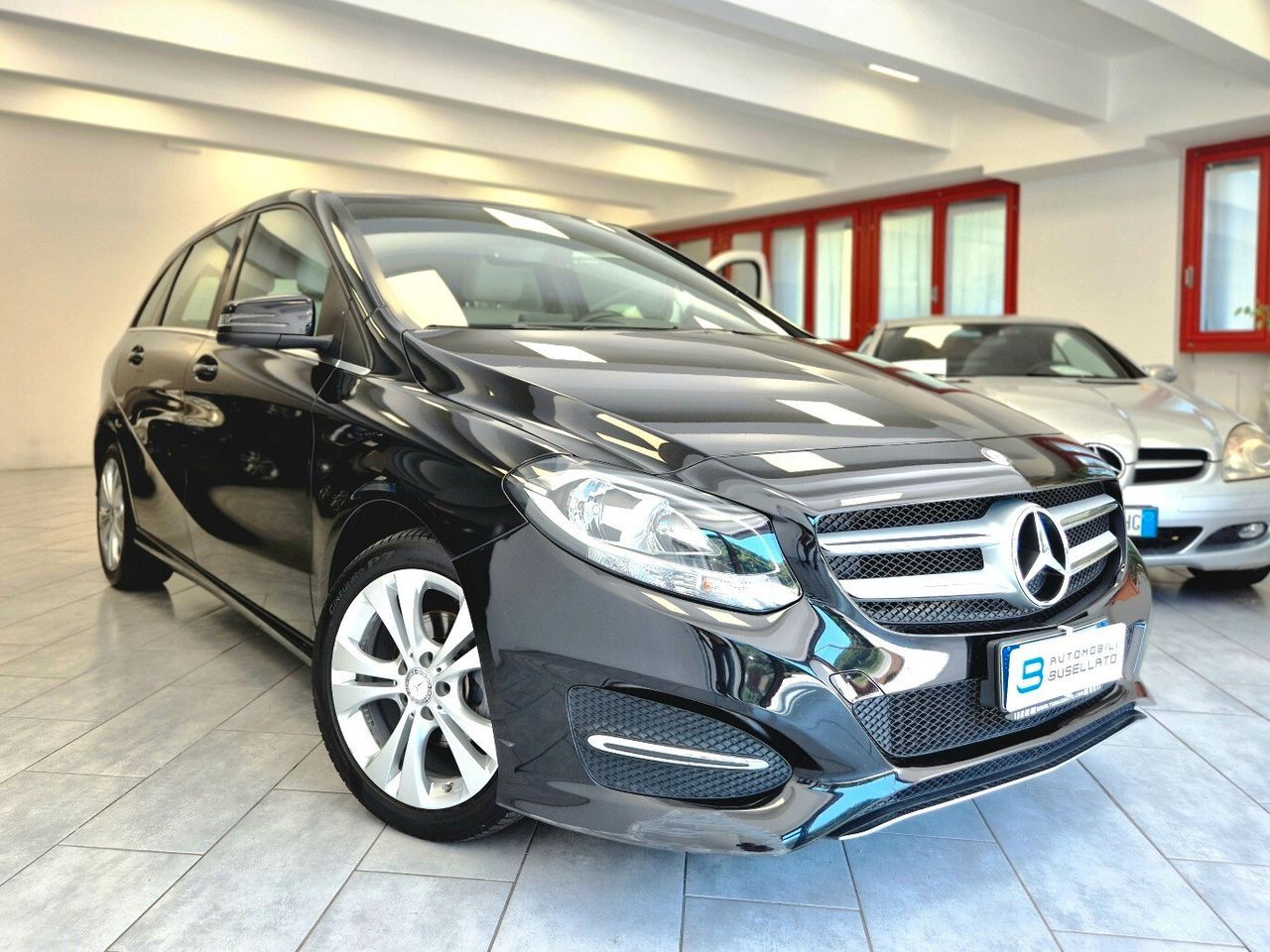 MERCEDES-BENZ Mercedes-benz B 180 d Automatic Premium