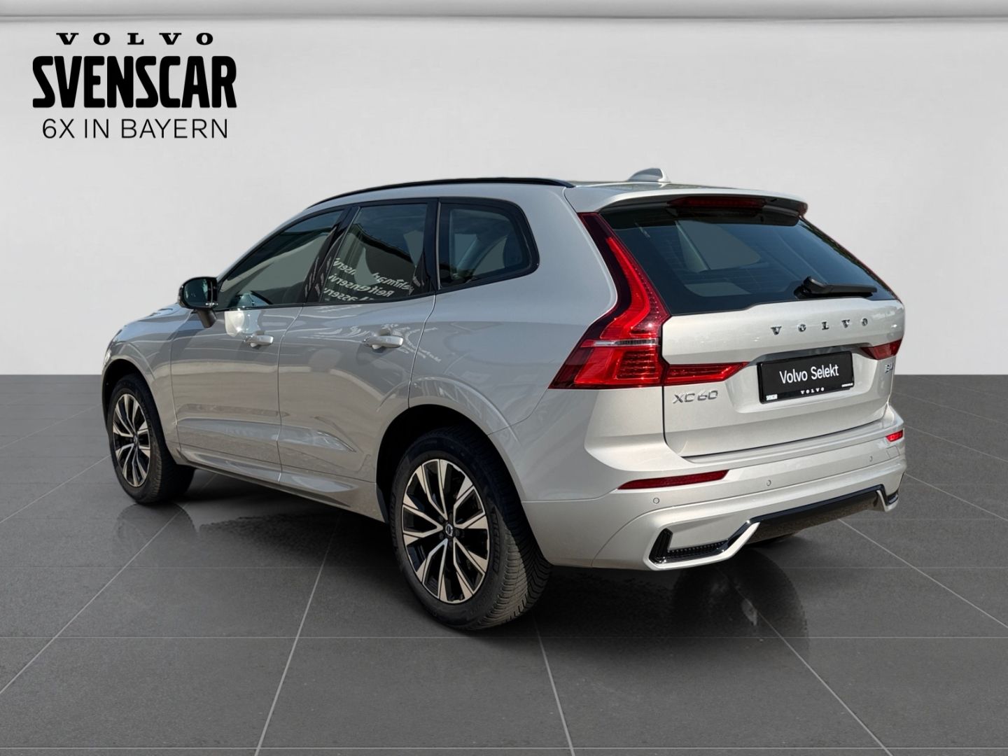 Volvo XC60 B4 Plus Dark AWD Memory Soundsystem LED Kur foto 3