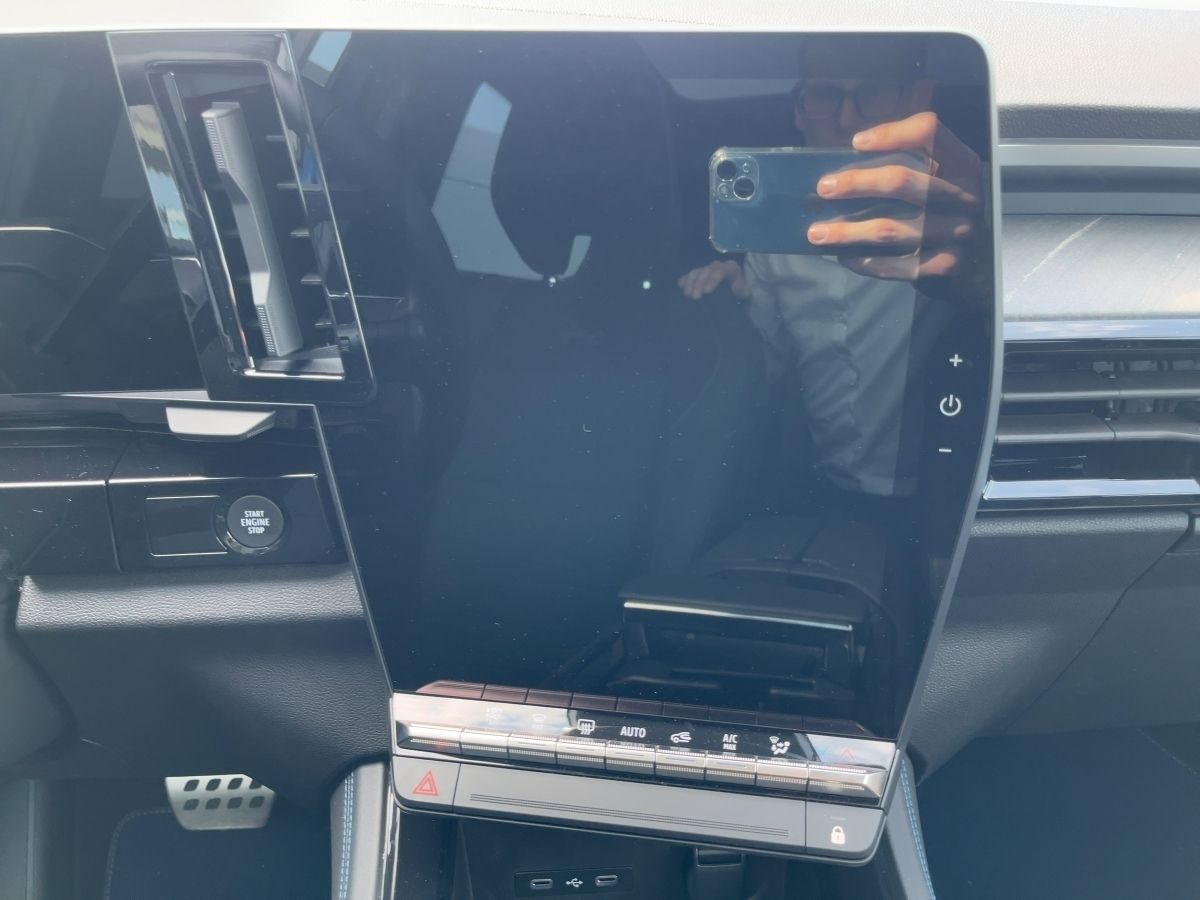 Renault Rafale - Bild 10